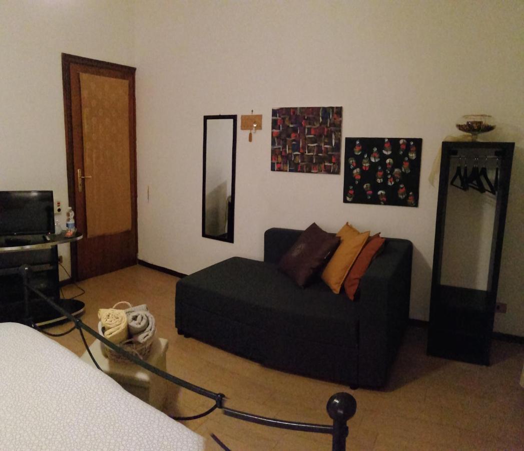 L'Approdo Del Re Apartment Caserta Ngoại thất bức ảnh
