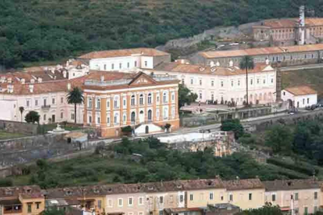 L'Approdo Del Re Apartment Caserta Ngoại thất bức ảnh