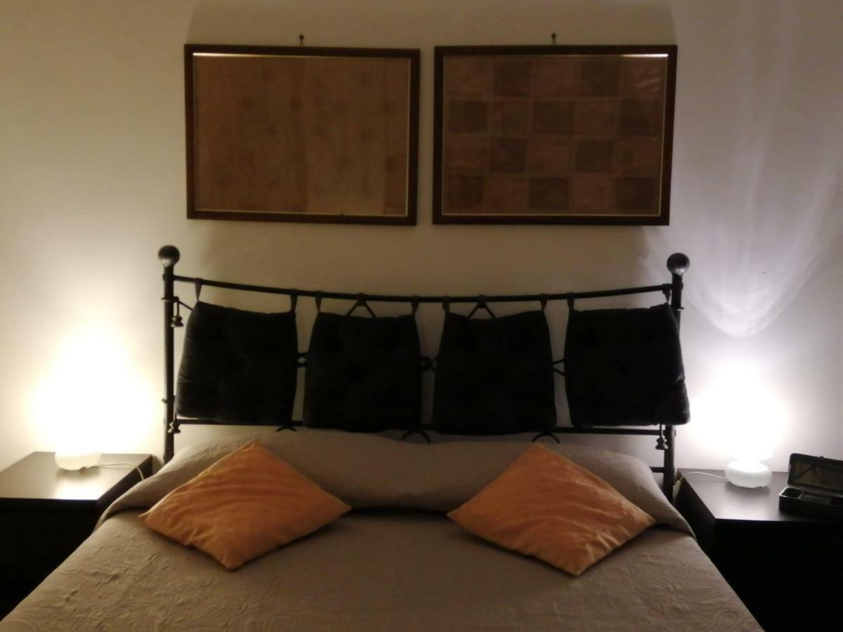 L'Approdo Del Re Apartment Caserta Ngoại thất bức ảnh